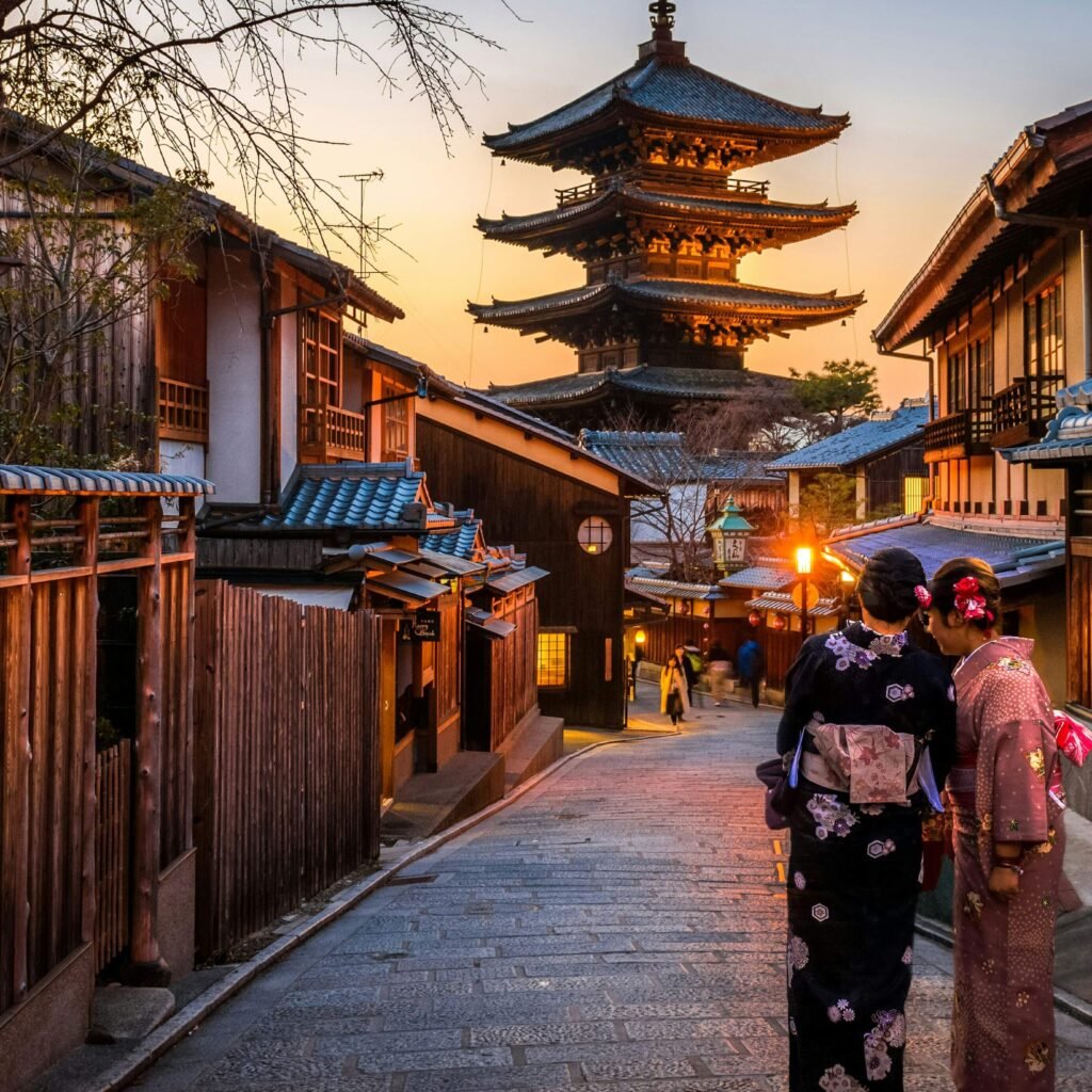 Japan-Iconic-Masterpieces-You-Can’t-Miss